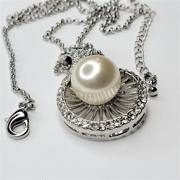Pearl Pendant Fashion Necklace - Picture 8 of 16
